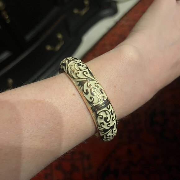 Vintage Gold Tone White Enamel Bangle Bracelet with Swirl Design - Picture 1 of 3